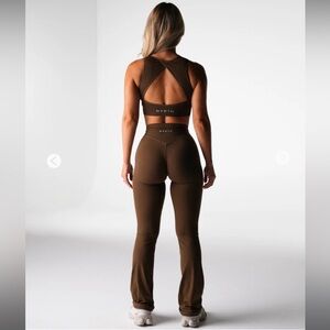 NVGTN SET effortless flare leggings & empower seamless bra in Elm size Small